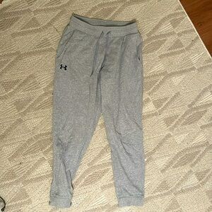 Large Women’s under armor joggers